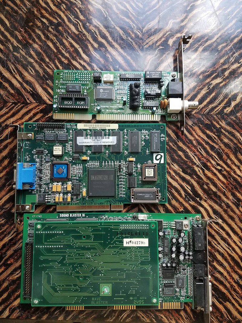 Illustration for article titled Retro parts from yesterday... presenting HP Pavilion 7270